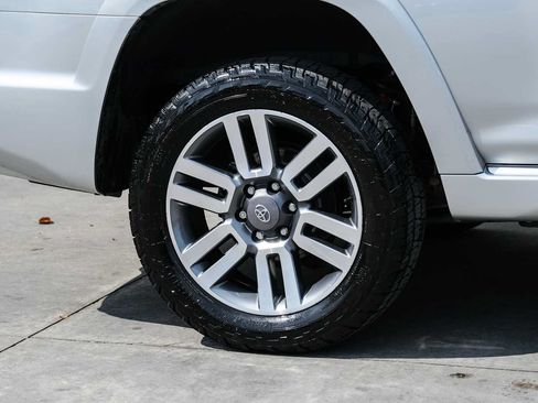 Used 2022 Toyota 4Runner TRD Sport AWD/4WD image 7