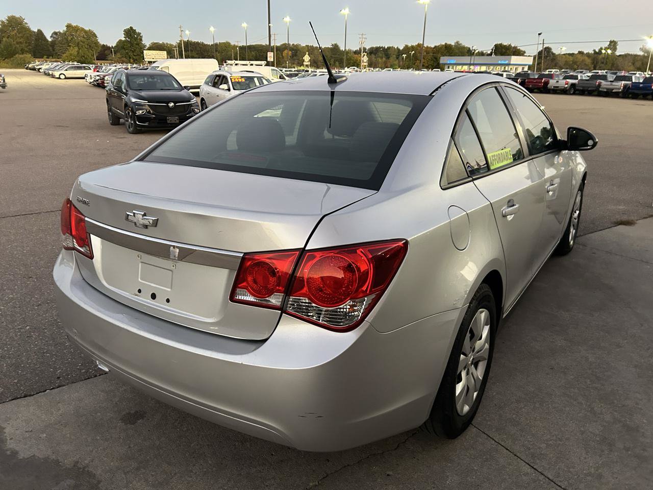 Used 2014 Chevrolet Cruze LS FWD image 5