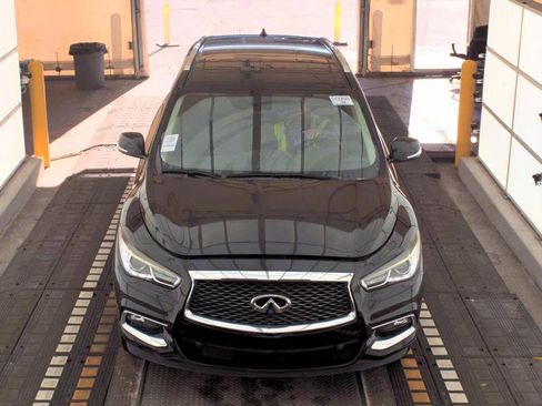 Used 2018 INFINITI QX60 Luxe w/ Premium Plus Package image 2