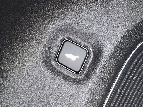 Certified 2025 Acura MDX w/ Advance Package image 28