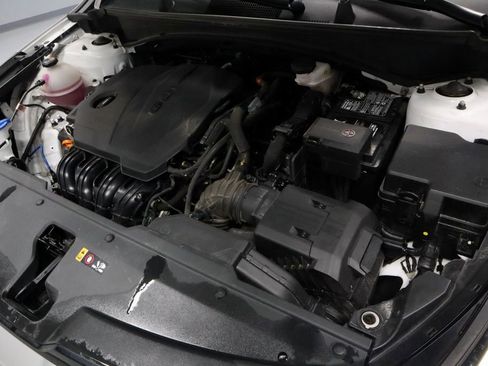 Used 2023 Kia Sportage EX image 19