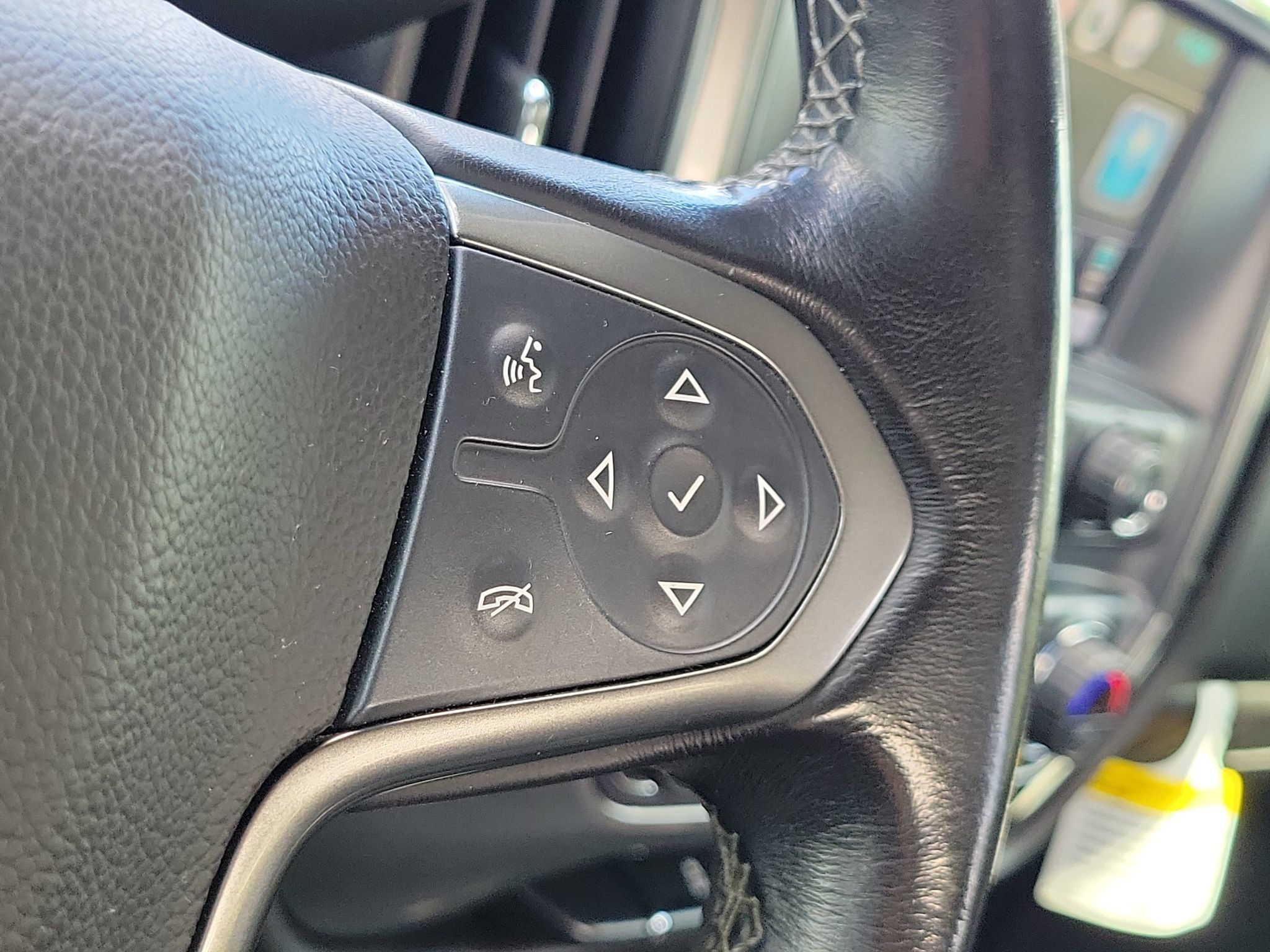 Used 2019 Chevrolet Silverado 1500 LT w/ All Star Edition AWD/4WD image 12
