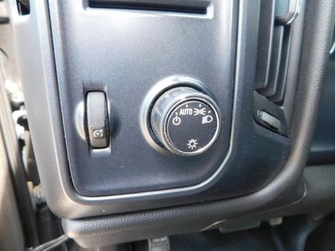 Used 2015 Chevrolet Silverado 1500 W/T w/ WT Fleet Convenience Package AWD/4WD image 18