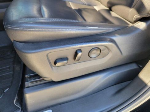 Used 2023 GMC Sierra 1500 SLT w/ SLT Premium Package image 23