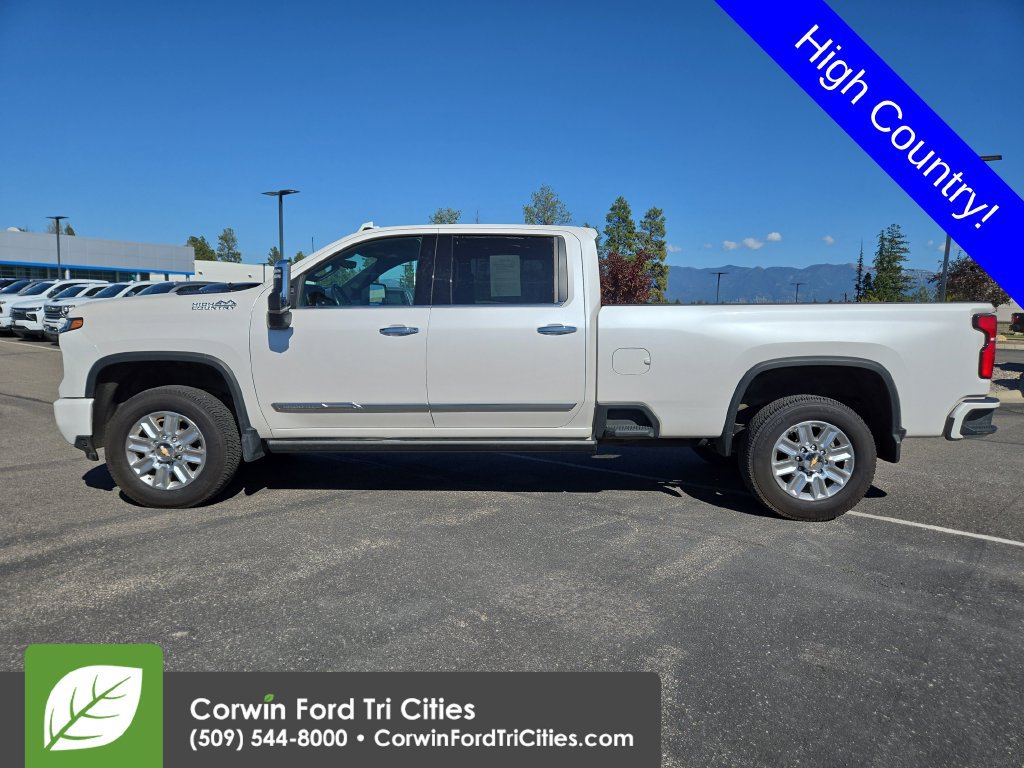 Used 2024 Chevrolet Silverado 3500 High Country w/ High Country Premium Package AWD/4WD image 10