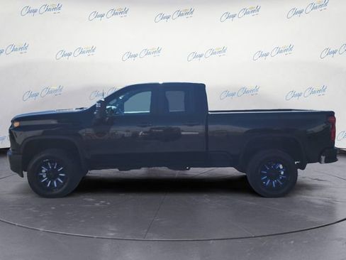 Used 2021 Chevrolet Silverado 2500 W/T w/ WT Convenience Package AWD/4WD image 2