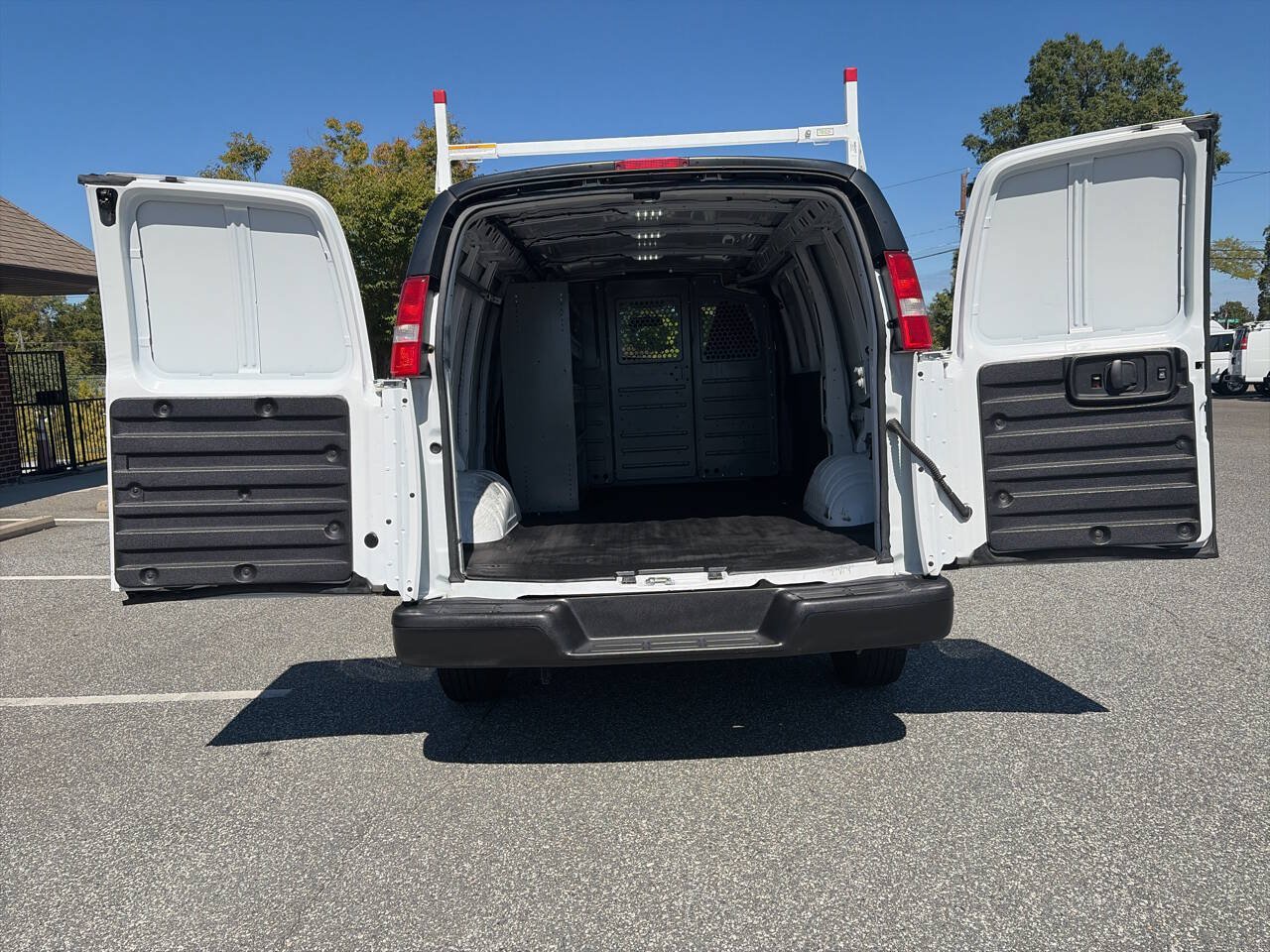 Used 2022 Chevrolet Express 2500 w/ Driver Convenience Package RWD image 22