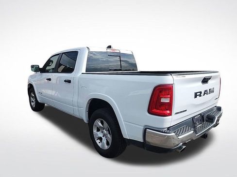 Used 2025 RAM 1500 Big Horn AWD/4WD image 9