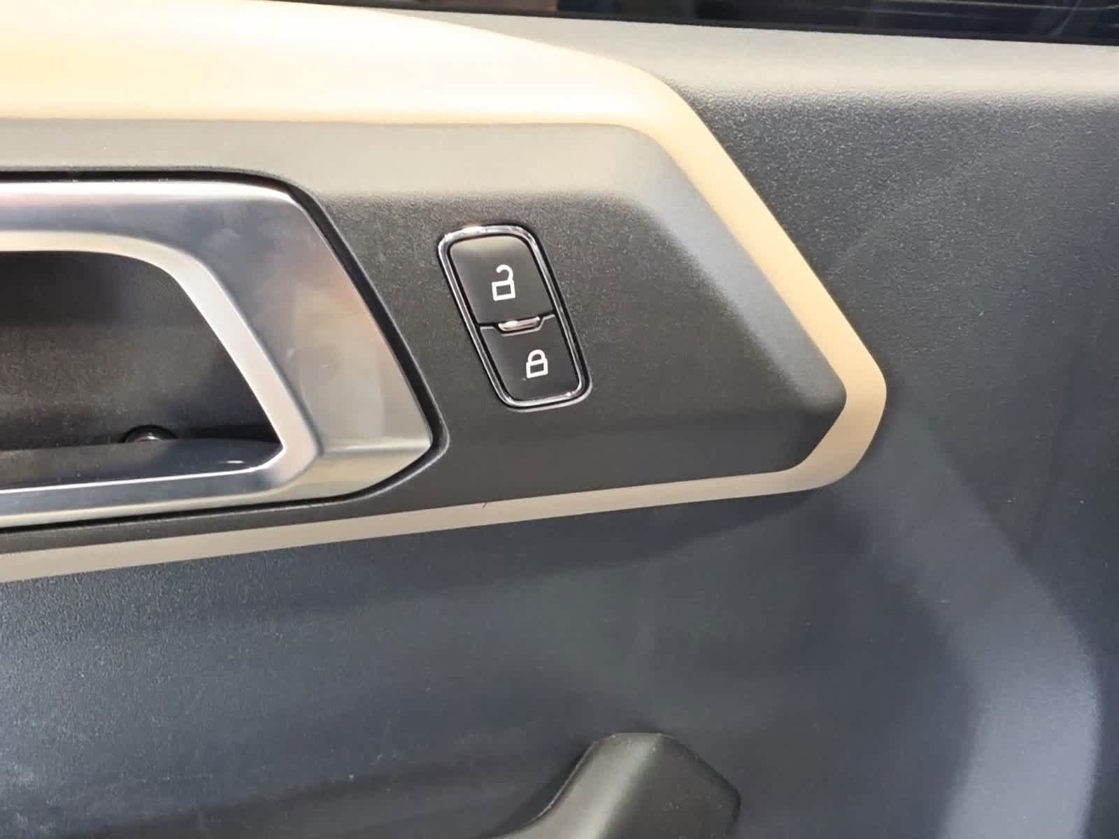 Used 2024 Ford Bronco Wildtrak AWD/4WD image 17