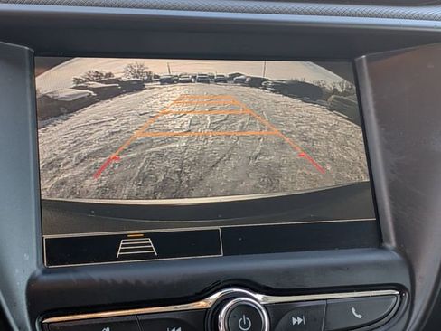 Used 2021 Chevrolet TrailBlazer LT image 22