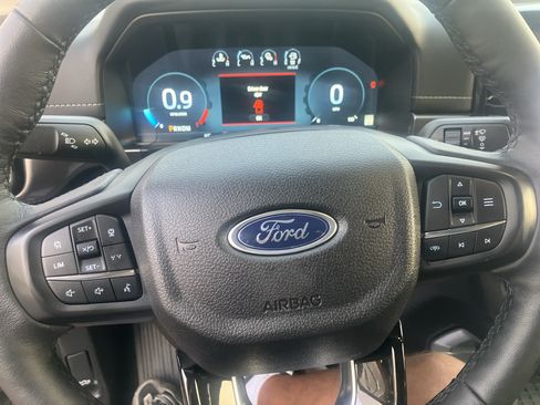 Used 2025 Ford Ranger Lariat w/ Trailer Tow Package AWD/4WD image 22