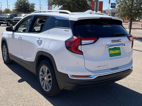 Certified 2024 GMC Terrain SLT image 6