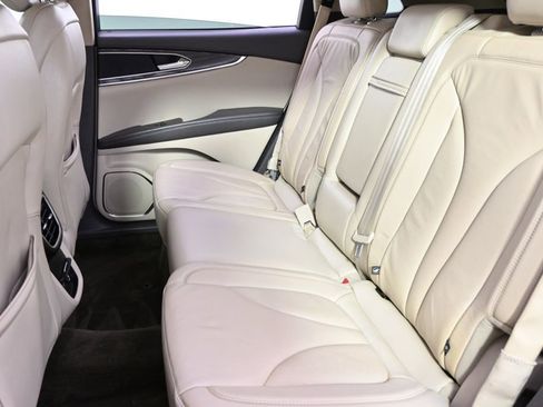 Used 2016 Lincoln MKX Select w/ Select Plus Package image 21