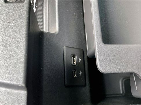 Used 2023 Chevrolet Silverado 1500 LTZ AWD/4WD image 31