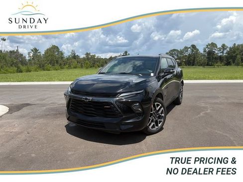 Used 2025 Chevrolet Blazer RS FWD image 1