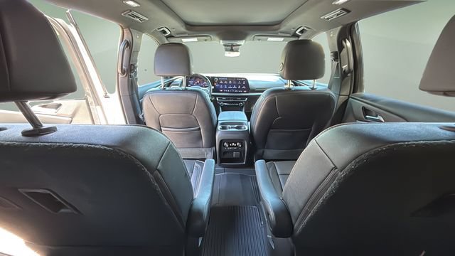 Used 2026 Chevrolet Traverse High Country FWD image 37