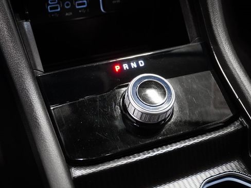 Certified 2024 Jeep Grand Cherokee Laredo image 27