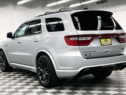 Used 2024 Dodge Durango R/T w/ Tow 'N Go Group AWD/4WD image 2