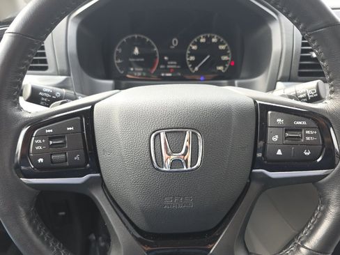 Used 2025 Honda Odyssey Elite image 26