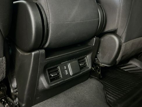 Used 2023 Chevrolet Silverado 1500 LT image 28