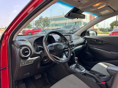Used 2019 Hyundai Kona SEL FWD image 12