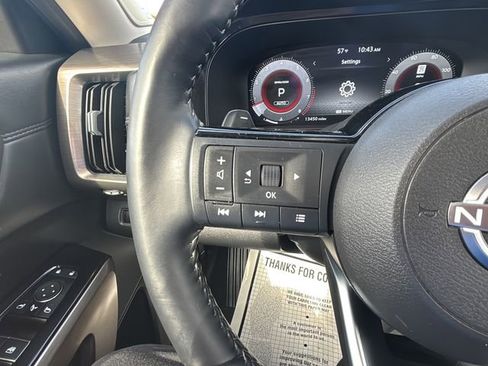 Used 2024 Nissan Pathfinder Platinum w/ Cargo Package AWD/4WD image 16