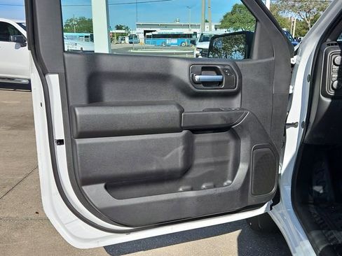 New 2026 Chevrolet Silverado 1500 W/T w/ WT Value Package AWD/4WD image 9