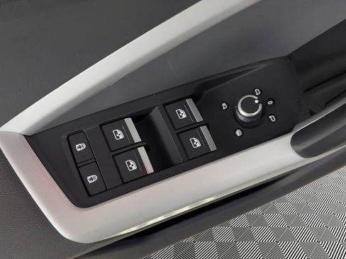 Used 2023 Audi Q3 2.0T Premium Plus w/ Premium Plus Package image 15