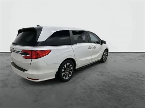 Certified 2024 Honda Odyssey EX-L image 4