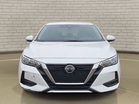 Certified 2020 Nissan Sentra SV FWD image 2