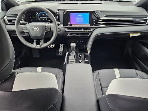 New 2026 Toyota Camry SE image 14