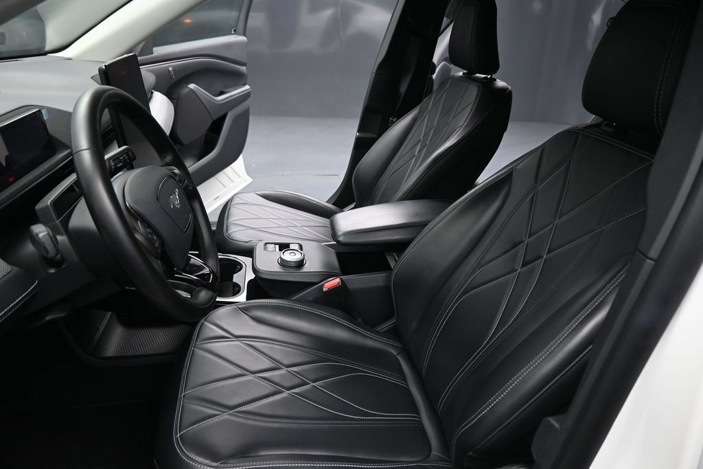 Used 2023 Ford Mustang Mach-E Select RWD image 9