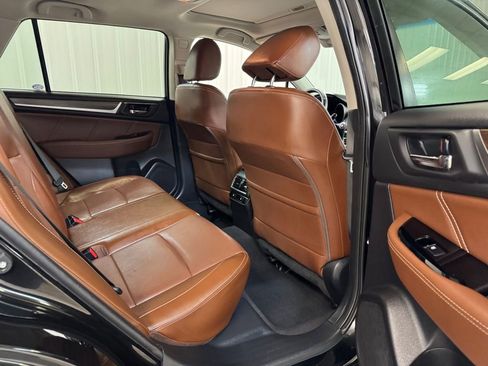 Used 2017 Subaru Outback 3.6R Touring image 25