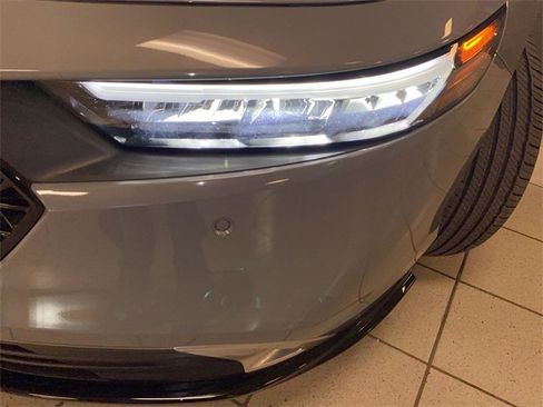 Used 2024 Honda Accord Touring image 27