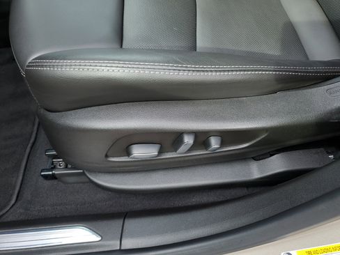 Certified 2022 Cadillac XT5 Premium Luxury image 14