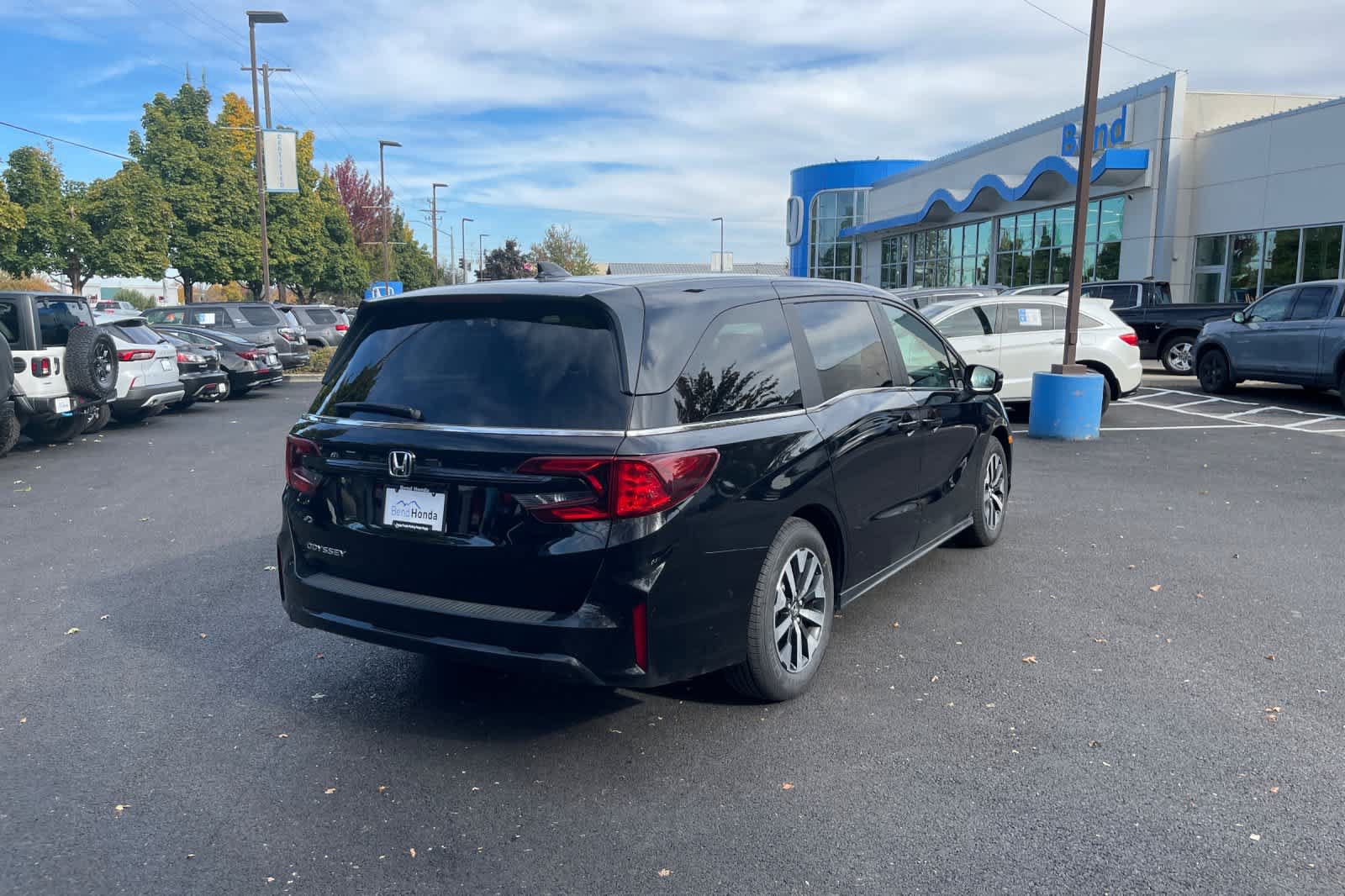 Used 2025 Honda Odyssey EX-L image 5
