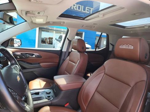 Used 2018 Chevrolet Traverse High Country AWD/4WD image 14