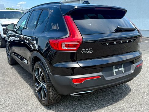 Used 2020 Volvo XC40 T5 R-Design w/ Protection Package Premier AWD/4WD image 5