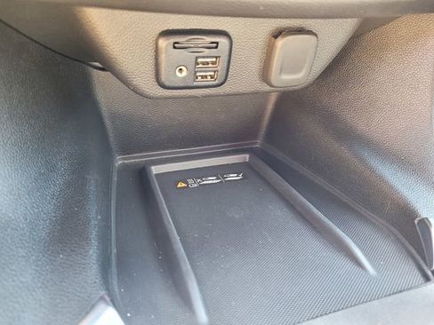 Used 2023 Chevrolet Traverse High Country image 21