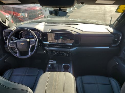 Used 2023 Chevrolet Silverado 1500 High Country w/ Technology Package image 14