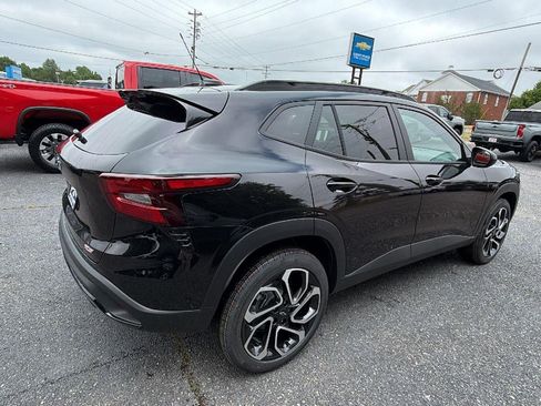 New 2026 Chevrolet Trax RS FWD image 5