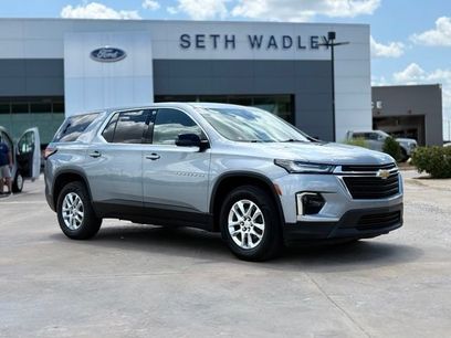 Used 2023 Chevrolet Traverse LS