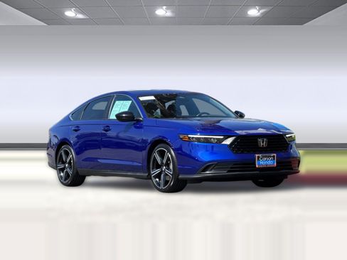 Used 2024 Honda Accord Sport image 7