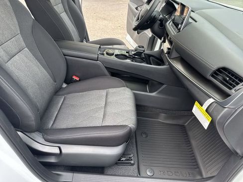 New 2026 Nissan Rogue SV AWD/4WD image 10