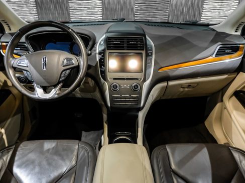 Used 2017 Lincoln MKC Select w/ Select Plus Package image 16