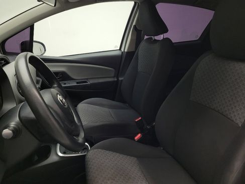 Used 2015 Toyota Yaris L FWD image 17