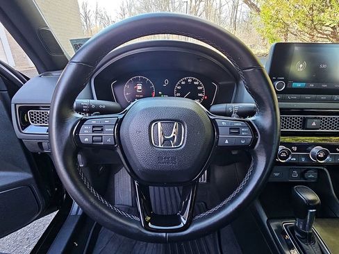 Used 2023 Honda Civic Sport image 19