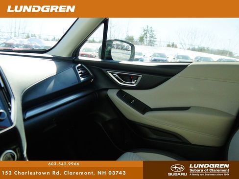 Used 2020 Subaru Forester Premium image 25