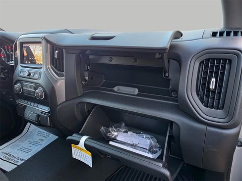 New 2026 Chevrolet Silverado 1500 W/T image 12