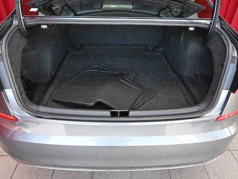 Used 2020 Volkswagen Passat 2.0T S image 17